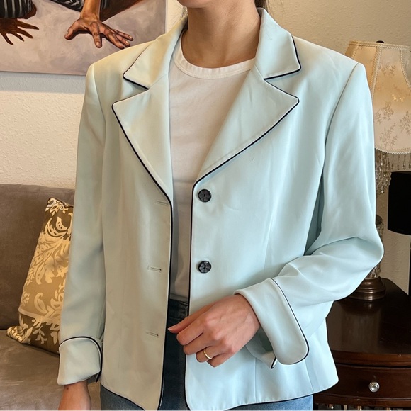 Kasper Jackets & Blazers - Vintage KASPER mint green blazer with black piping sz 16